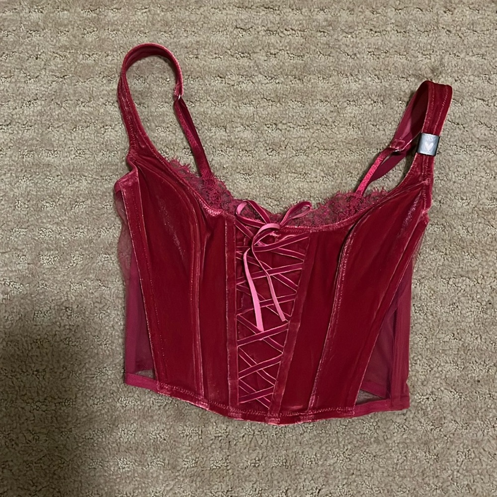 3 crop tops-XS
